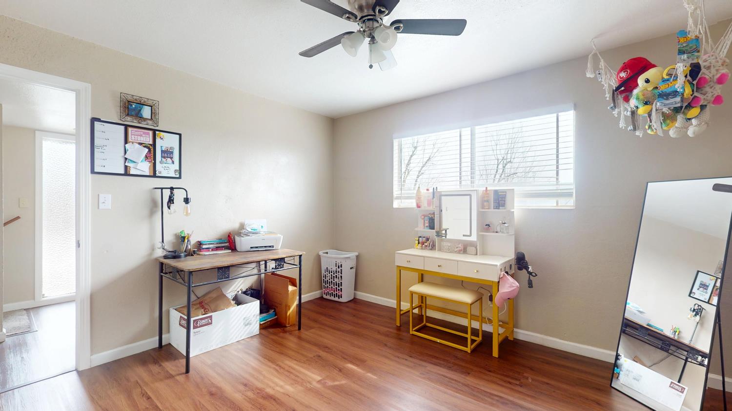 1526 8Th St, Firebaugh, CA 93622