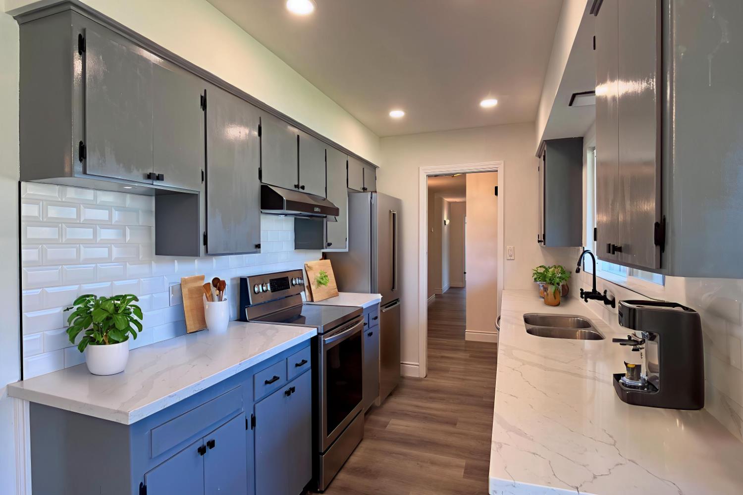 1765 W Barstow Ave, Fresno, CA 93711