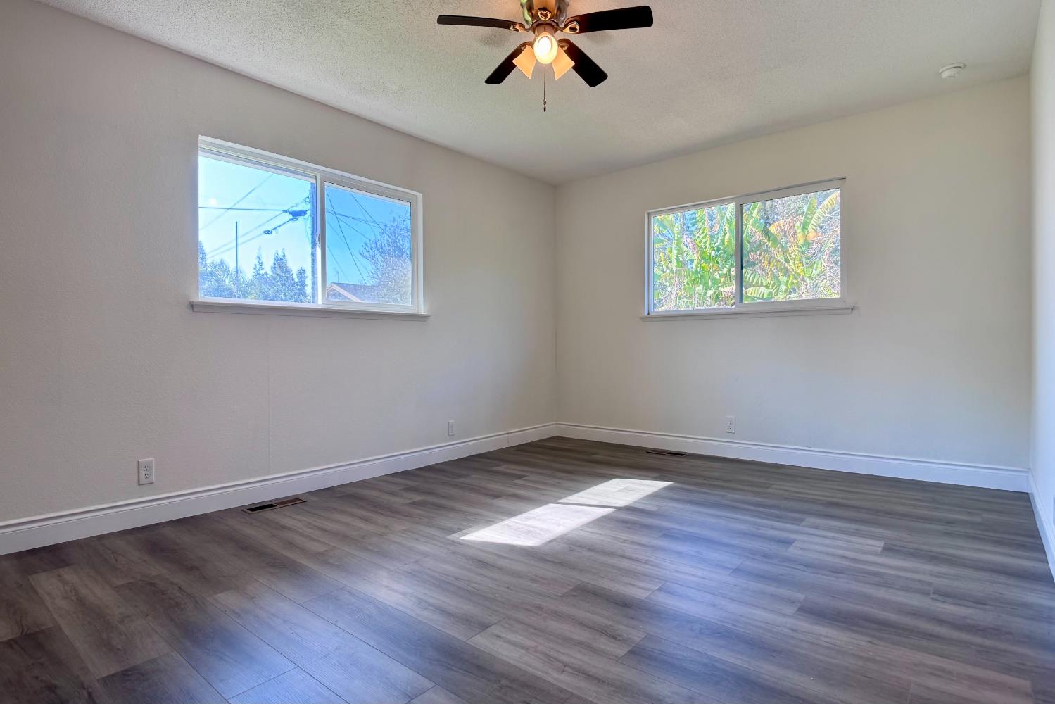 1765 W Barstow Ave, Fresno, CA 93711