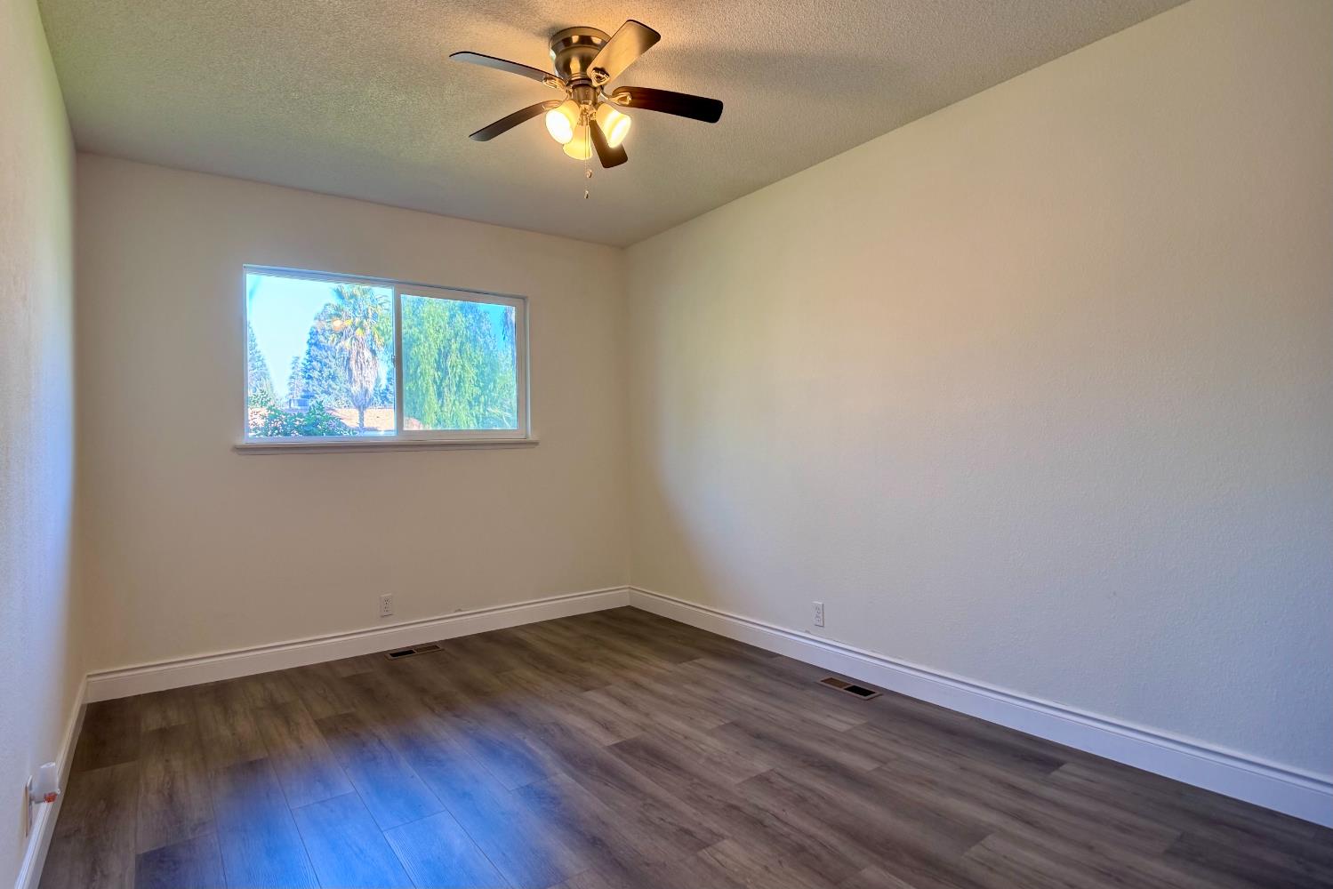 1765 W Barstow Ave, Fresno, CA 93711