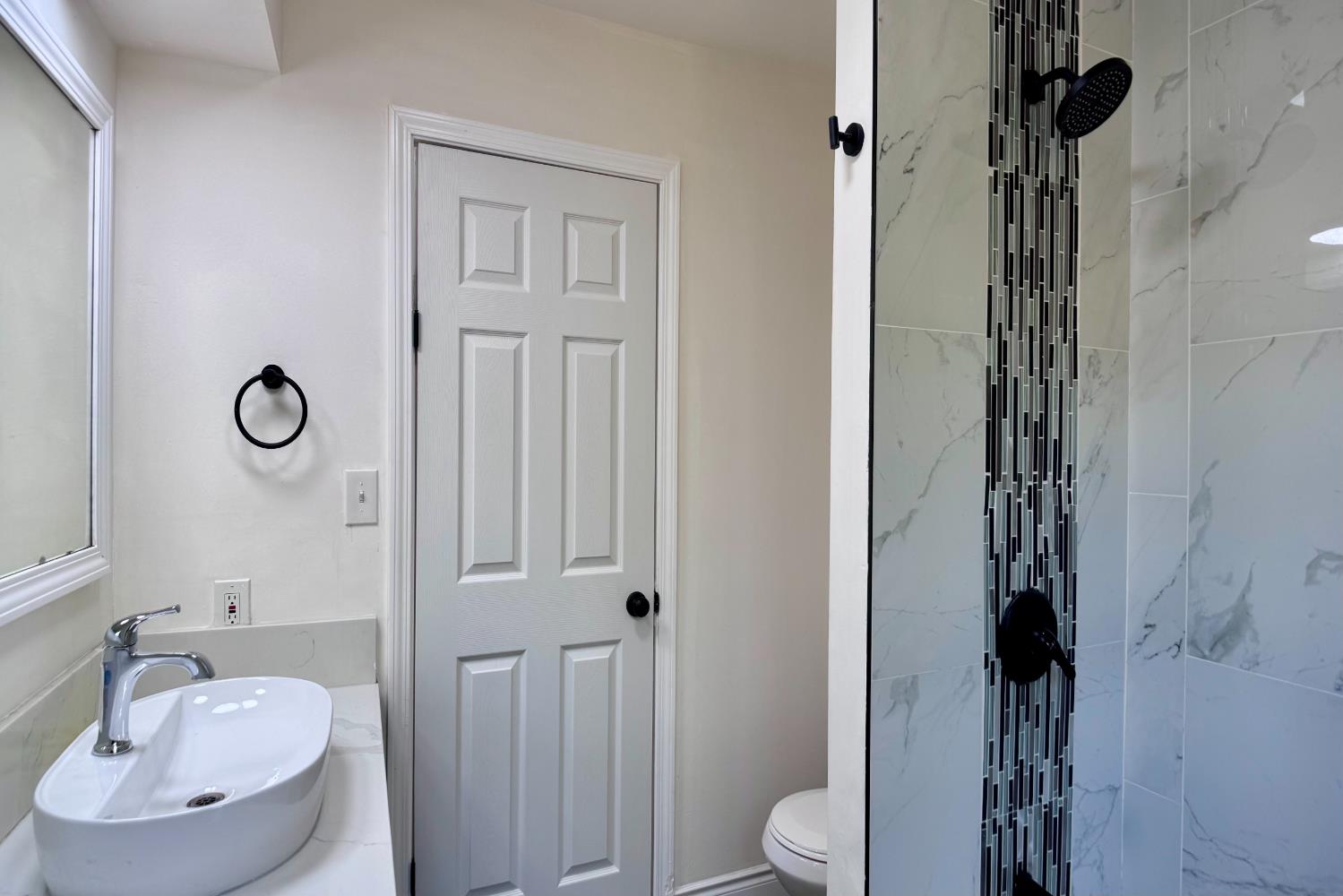 1765 W Barstow Ave, Fresno, CA 93711