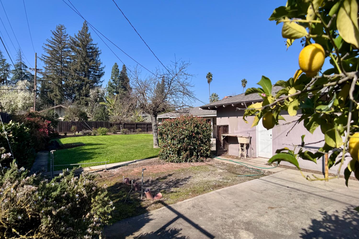 1765 W Barstow Ave, Fresno, CA 93711