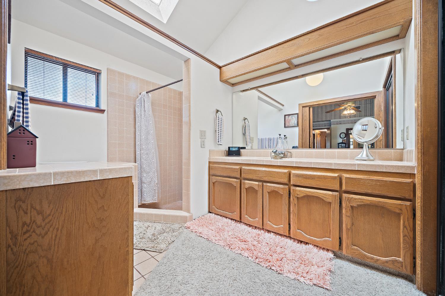 230 W Ash, Hanford, CA 93230