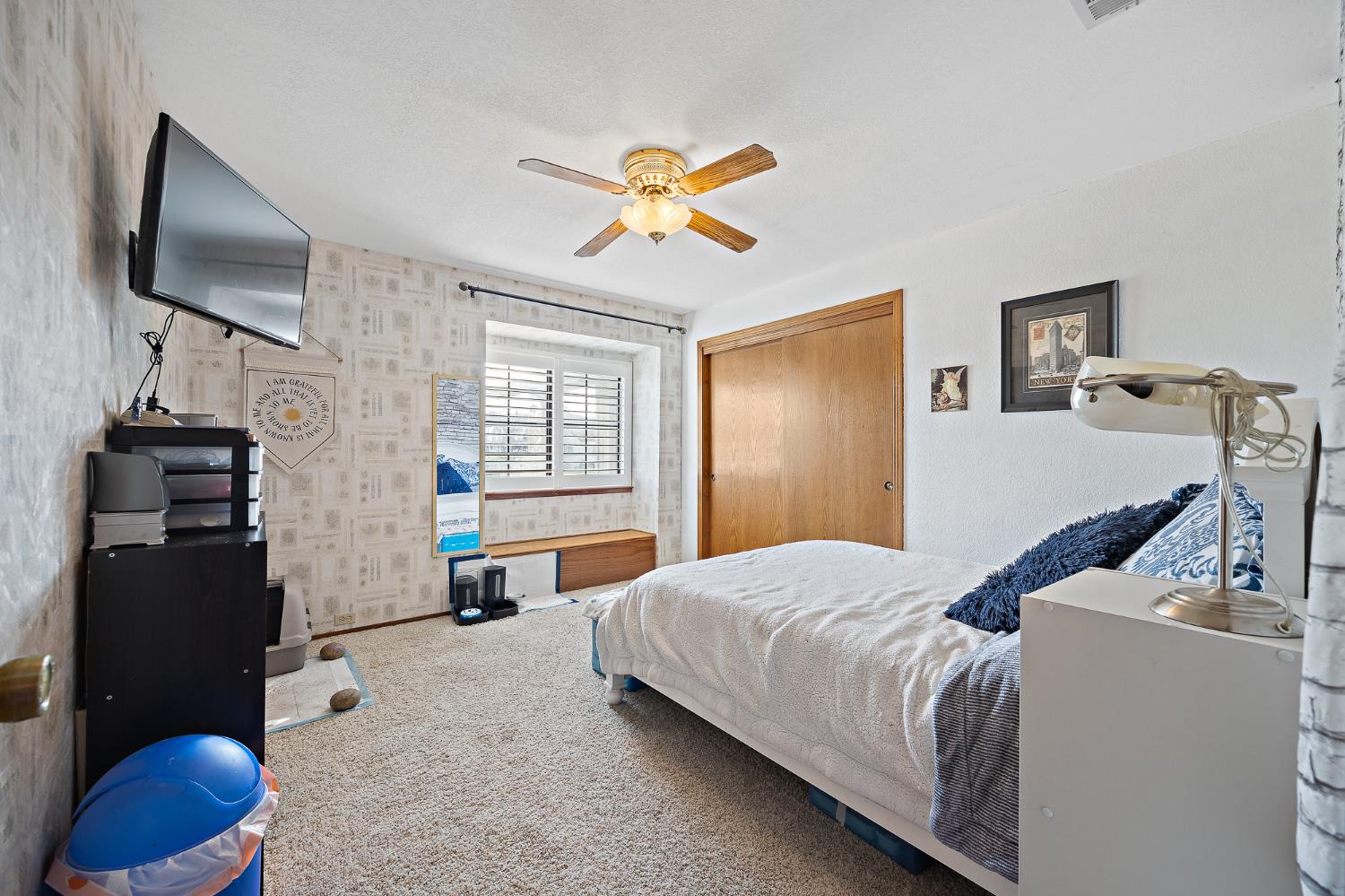 230 W Ash, Hanford, CA 93230