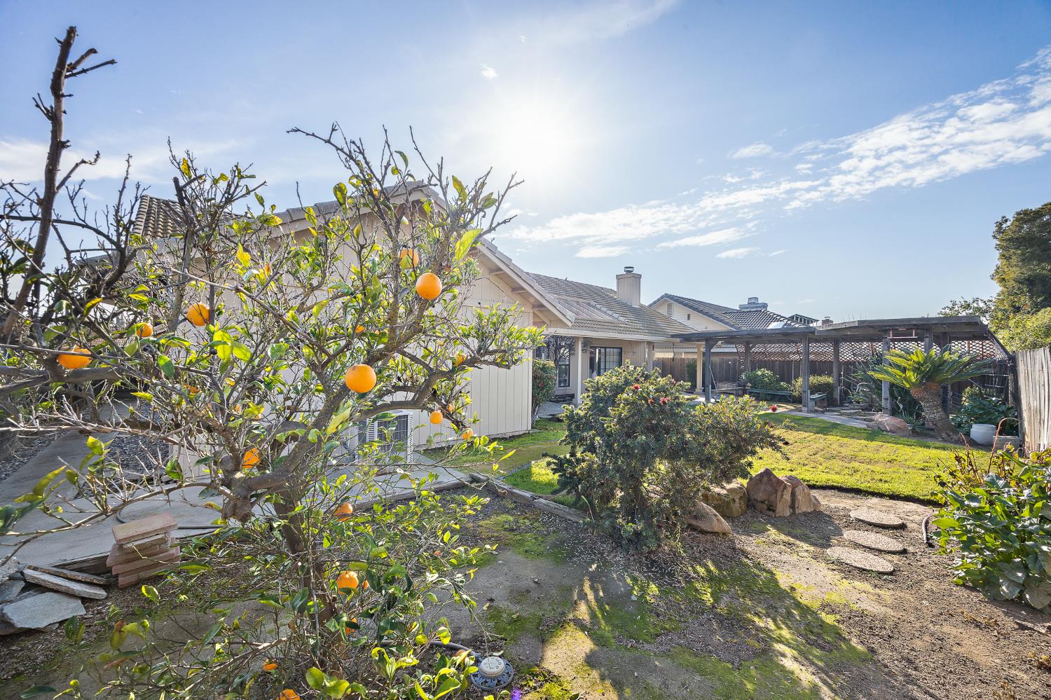 230 W Ash, Hanford, CA 93230