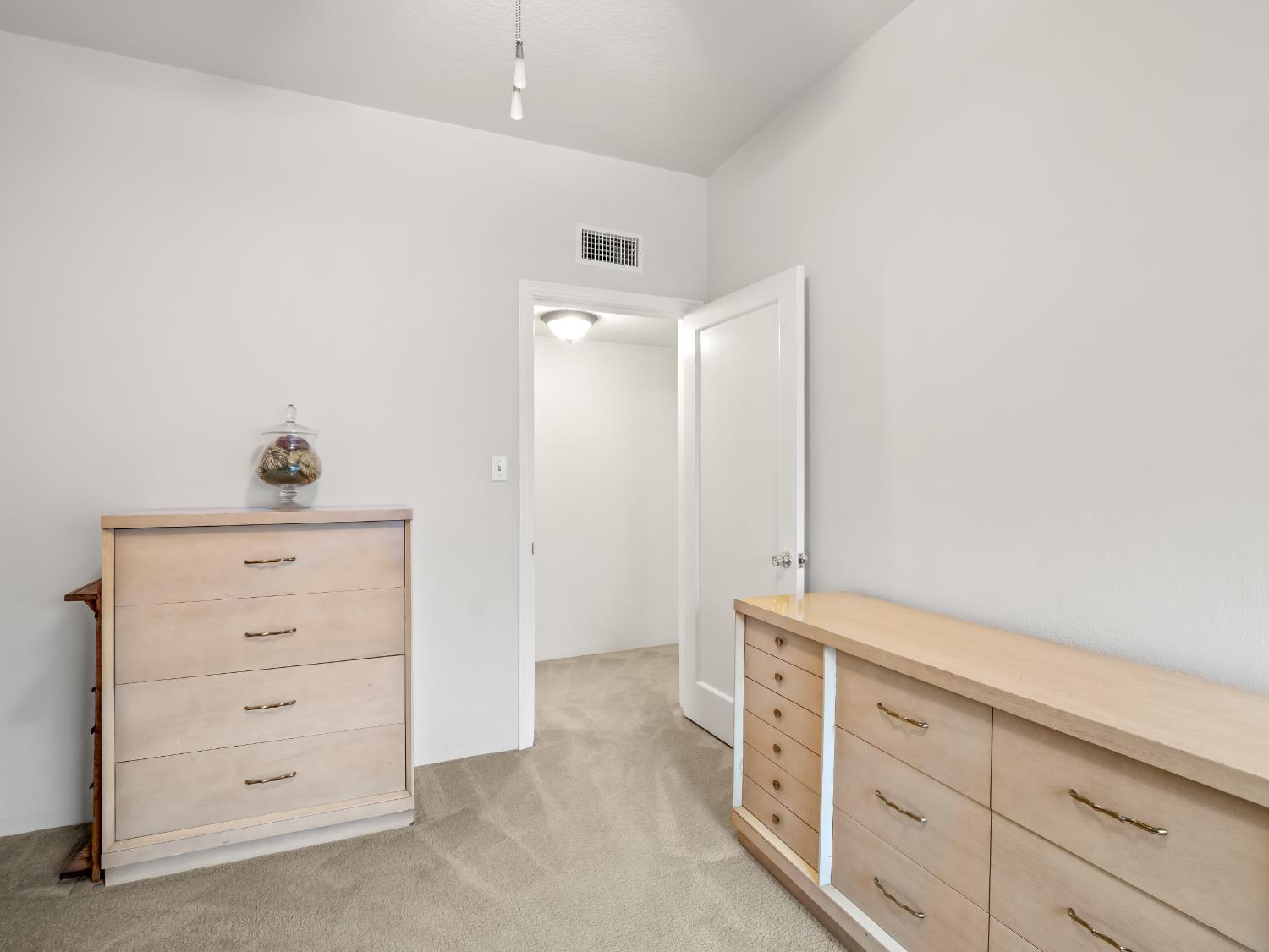 3533 E Alta Ave, Fresno, CA 93702