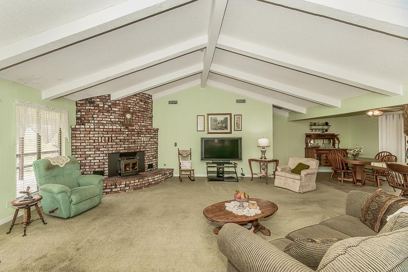 10562 Millerton Rd, Clovis, CA 93619