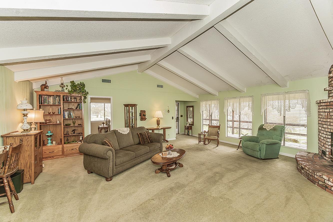 10562 Millerton Rd, Clovis, CA 93619