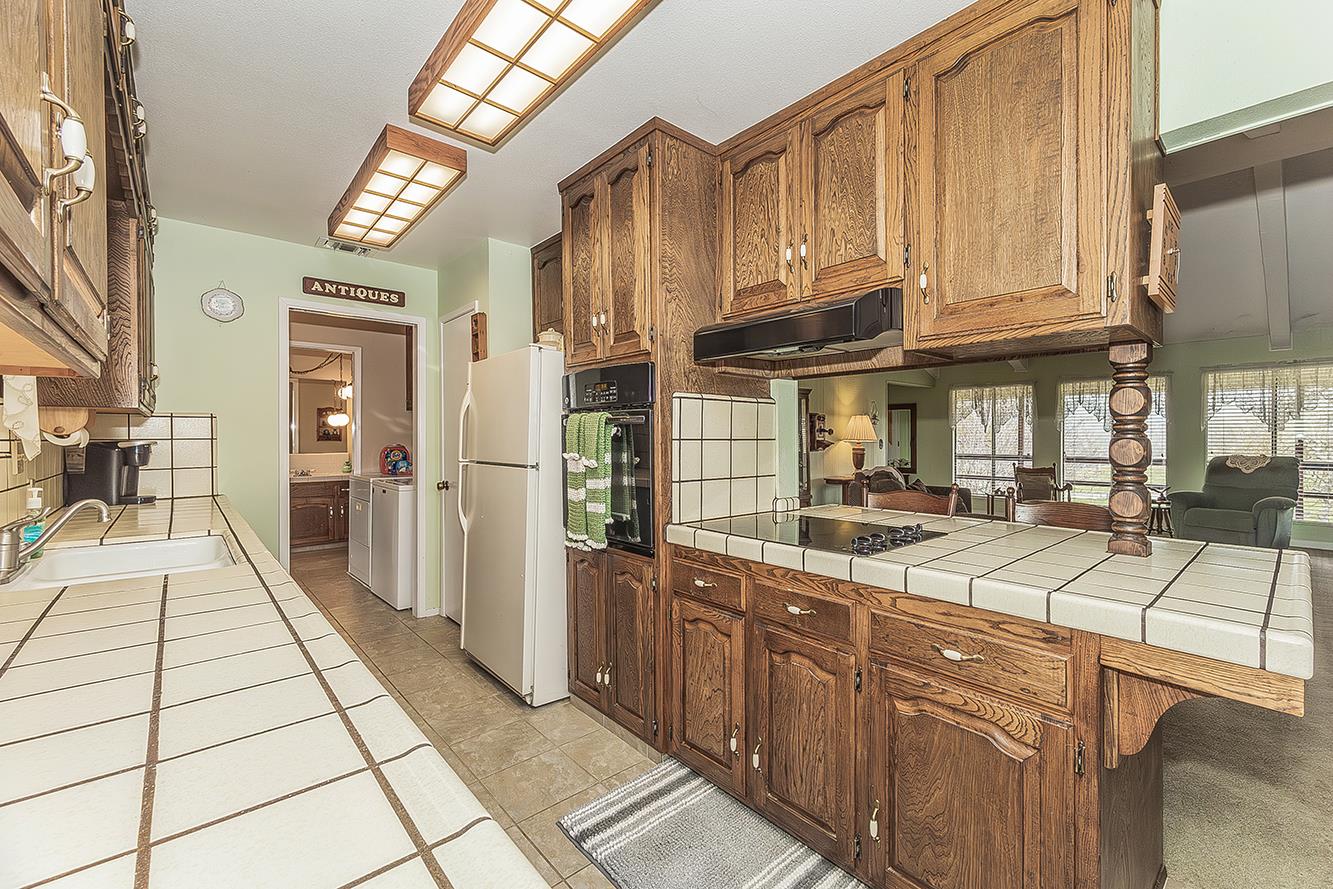 10562 Millerton Rd, Clovis, CA 93619