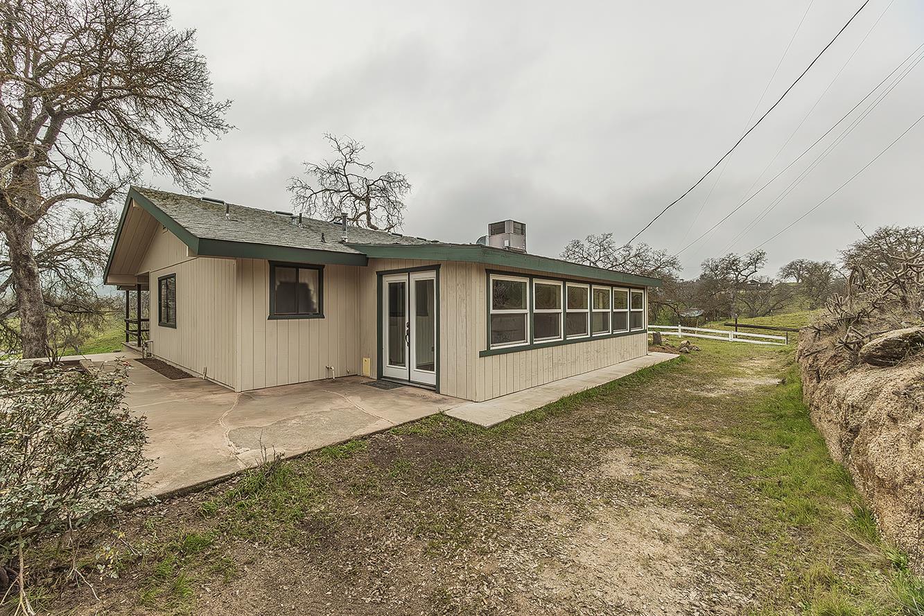 10562 Millerton Rd, Clovis, CA 93619