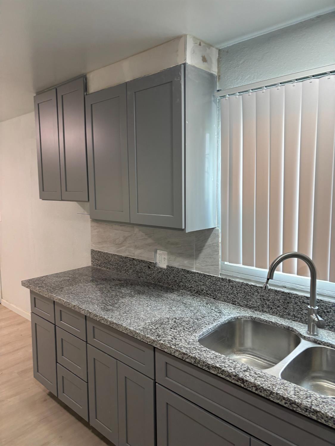 1353 N Adler Ave, Fresno, CA 93727