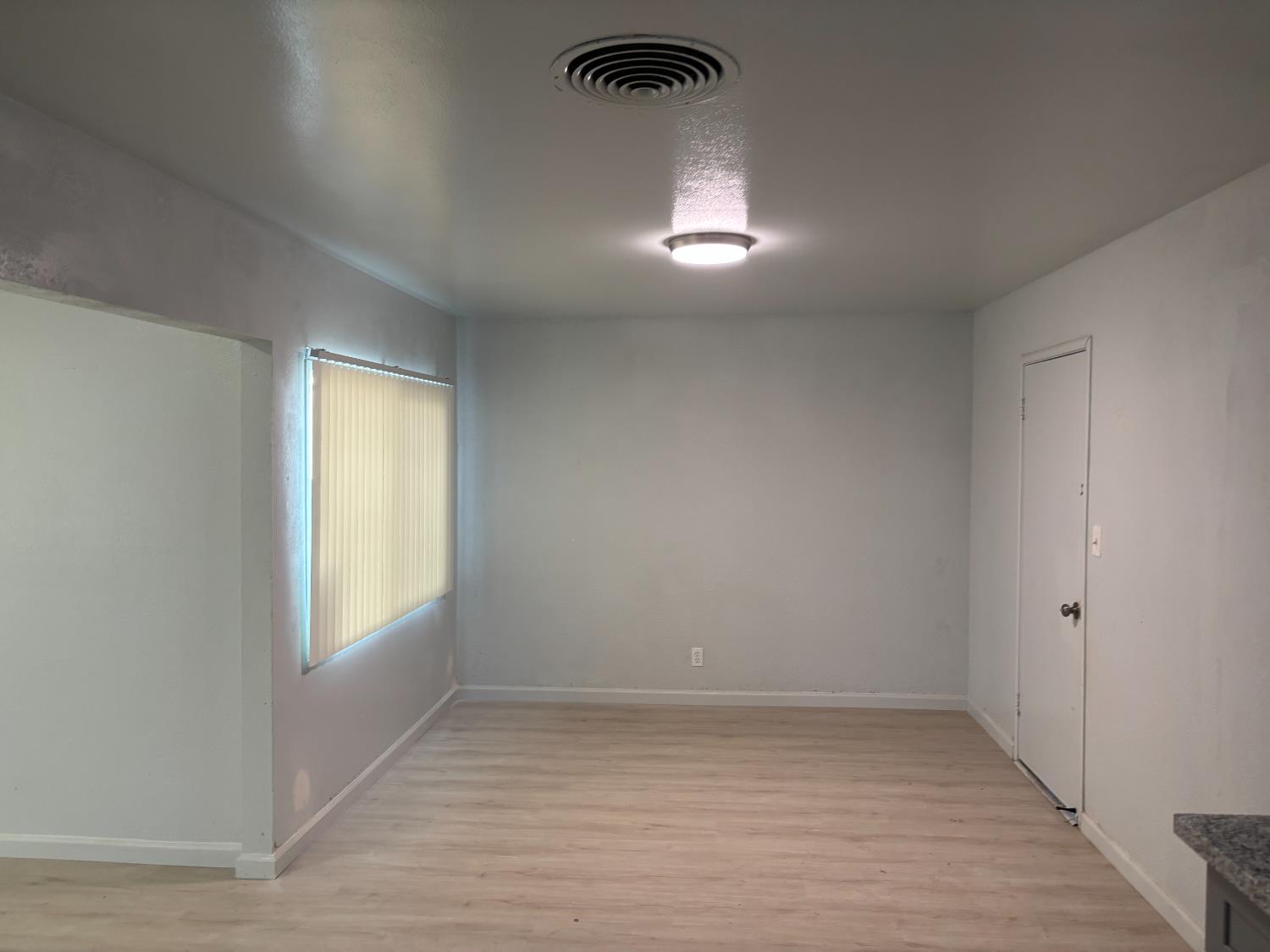 1353 N Adler Ave, Fresno, CA 93727