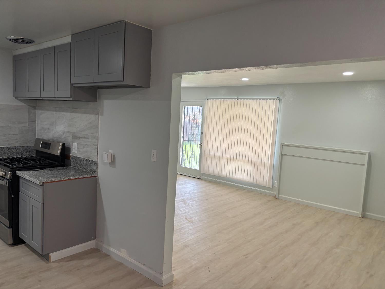 1353 N Adler Ave, Fresno, CA 93727