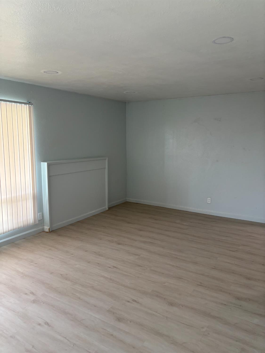 1353 N Adler Ave, Fresno, CA 93727