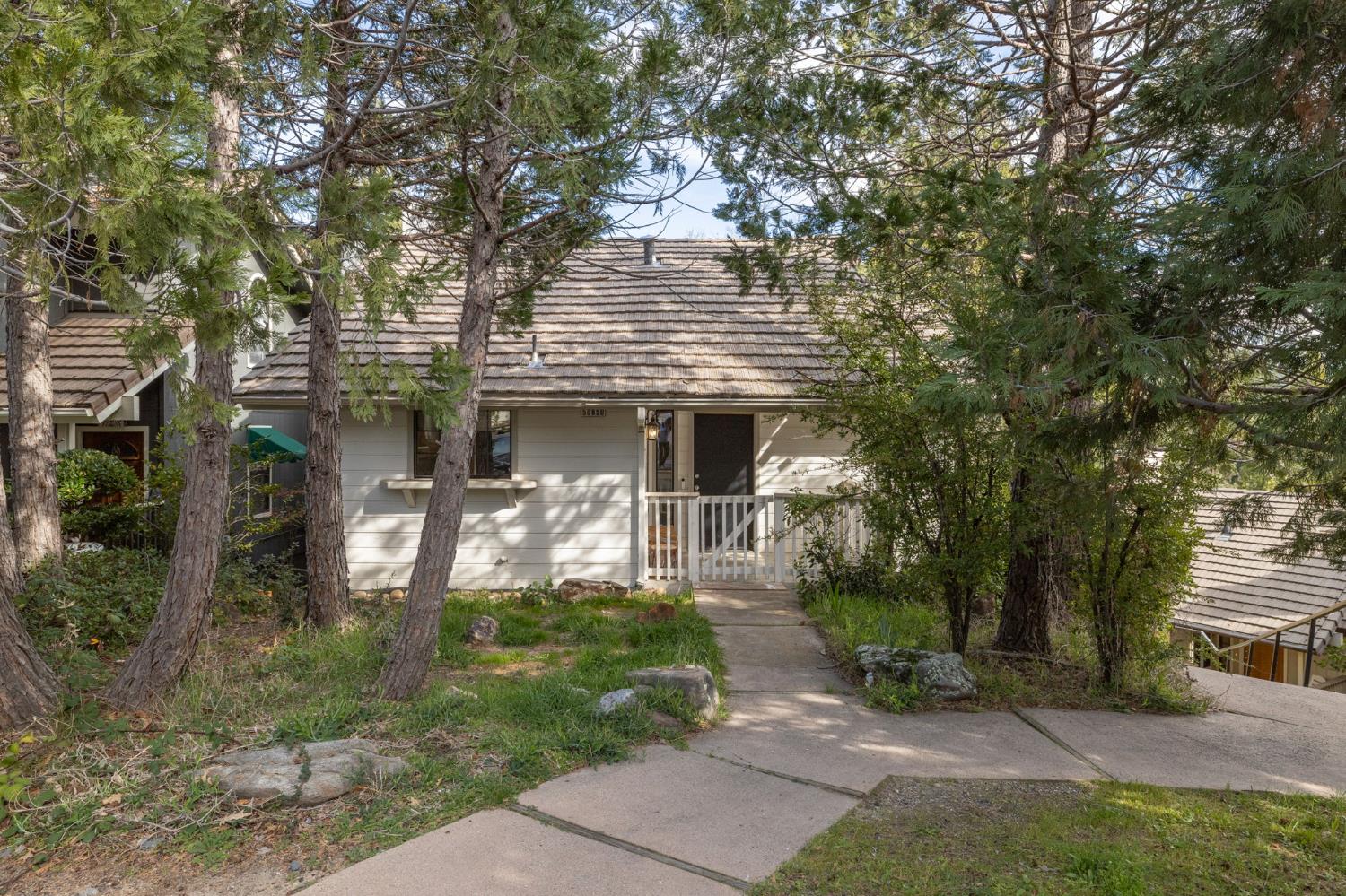 50850 Smoke Tree, Bass Lake, CA 93604