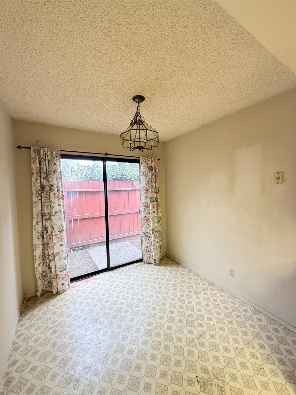 5965 E Shields Ave #144, Fresno, CA 93727