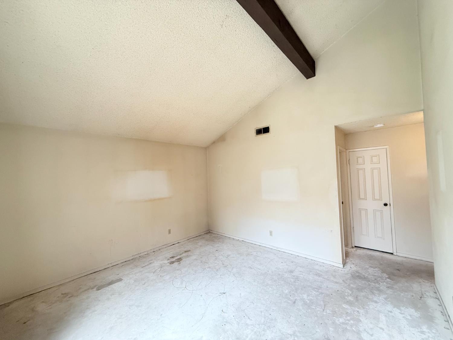 5965 E Shields Ave #144, Fresno, CA 93727