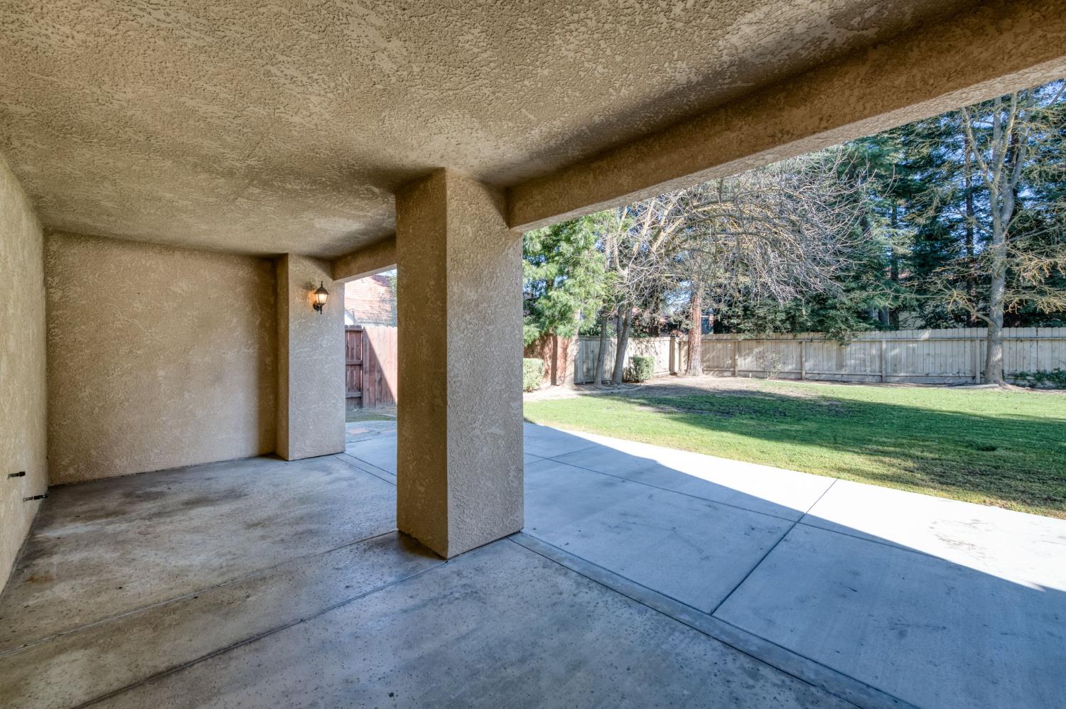 10352 N Doheny Dr, Fresno, CA 93730