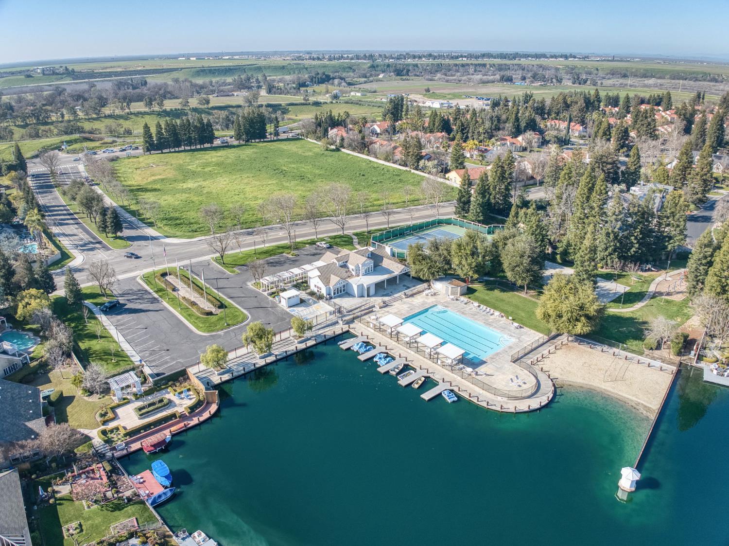 10352 N Doheny Dr, Fresno, CA 93730