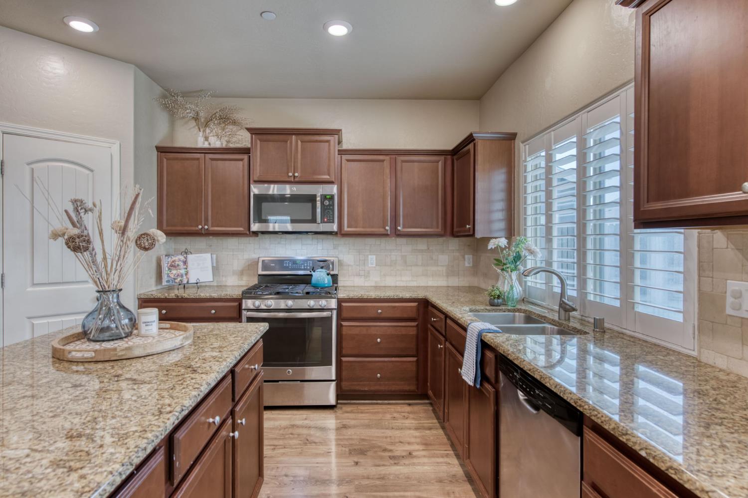 3341 N Pearwood Ave, Fresno, CA 93727