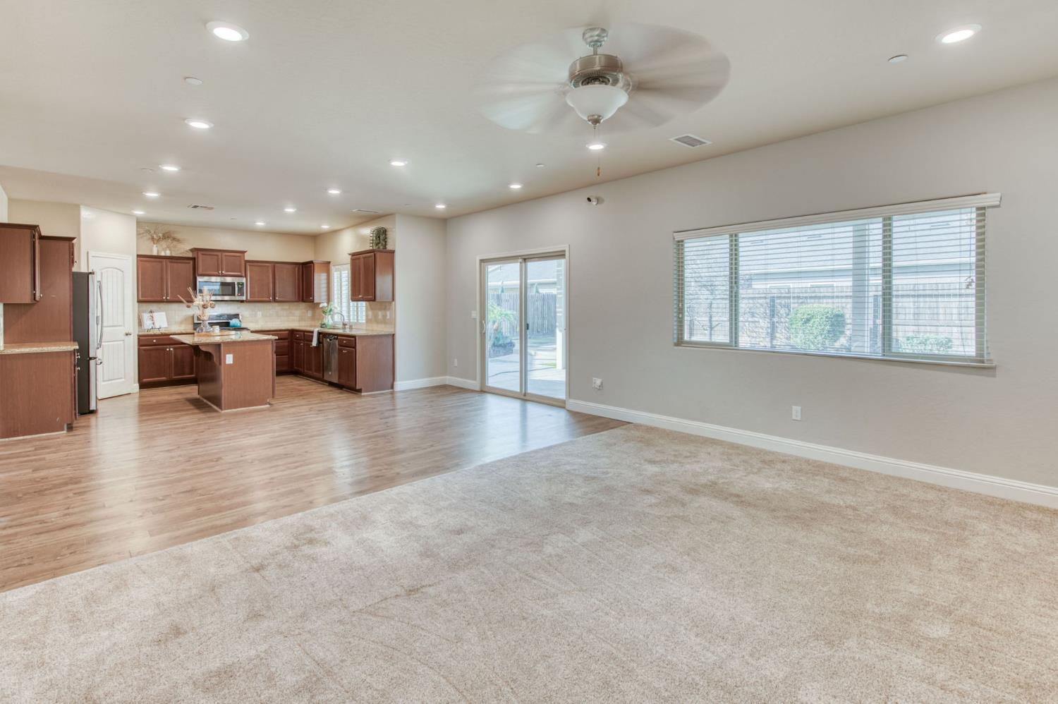 3341 N Pearwood Ave, Fresno, CA 93727