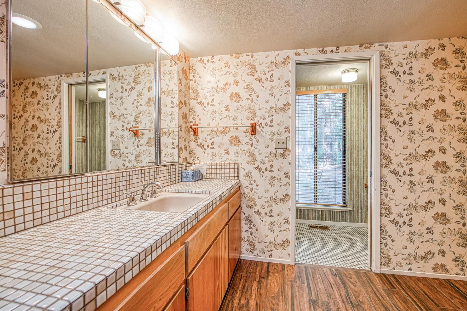 39326 Littlefield Rd, Shaver Lake, CA 93664