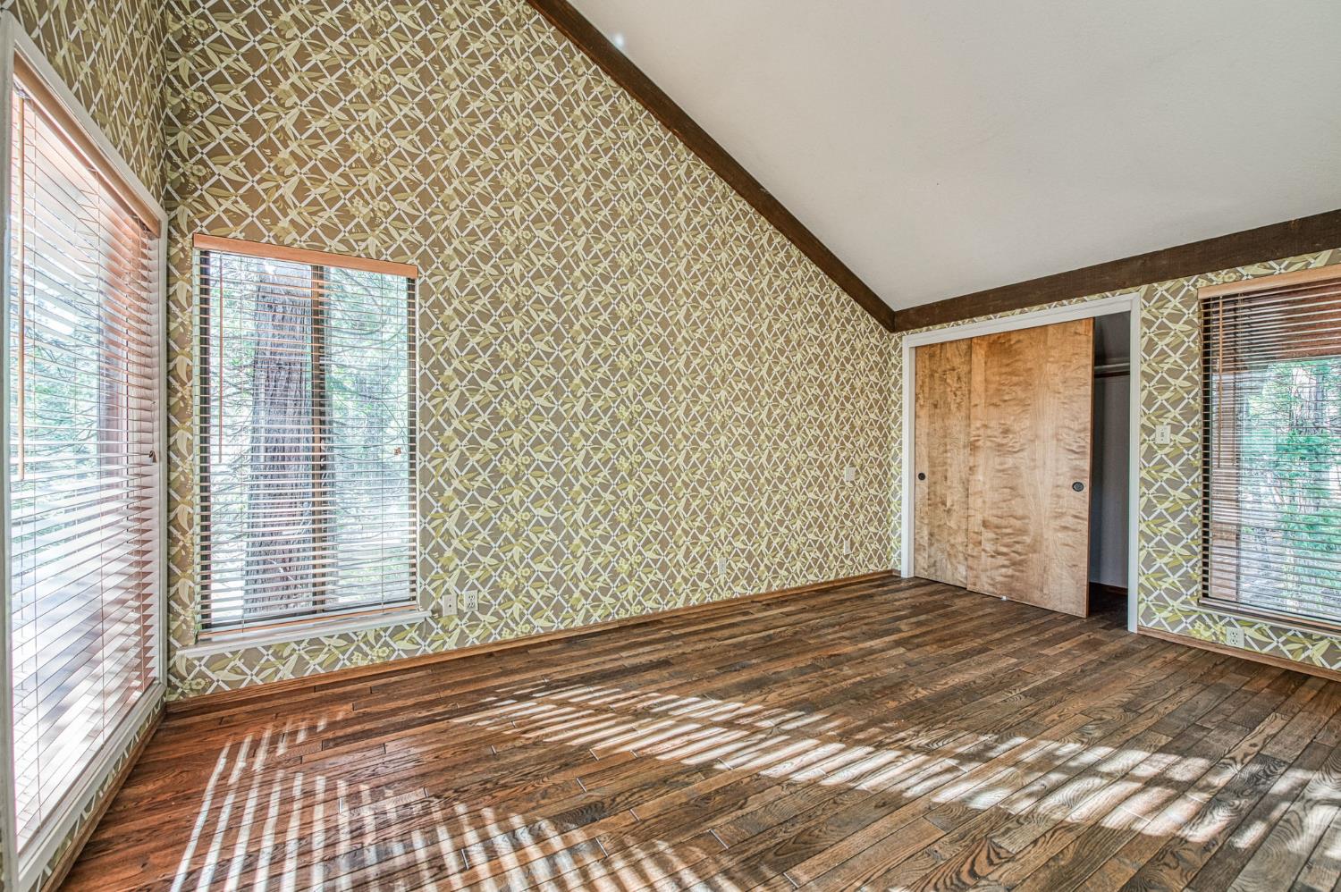 39326 Littlefield Rd, Shaver Lake, CA 93664