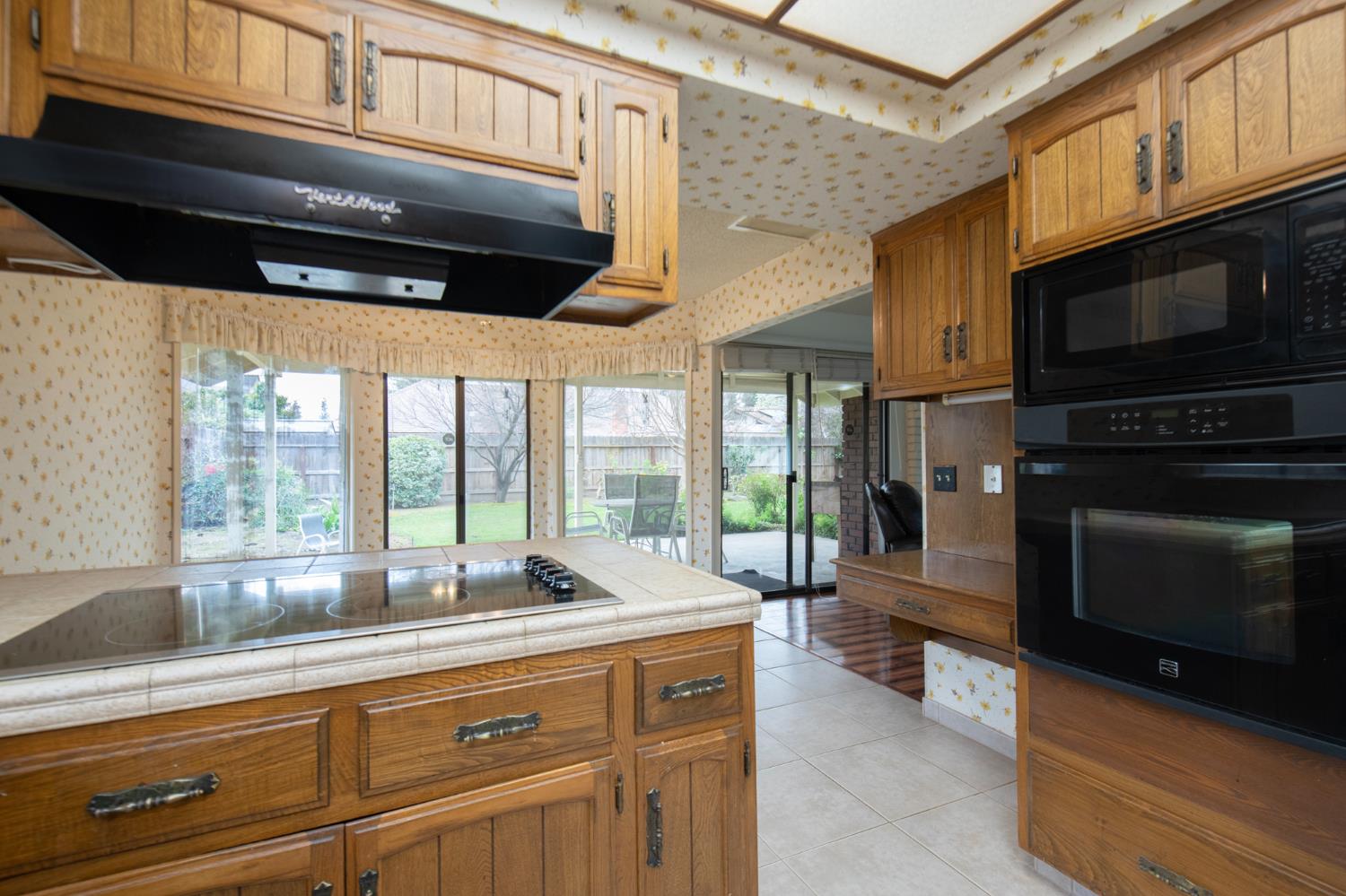 6271 N Prospect Ave, Fresno, CA 93711