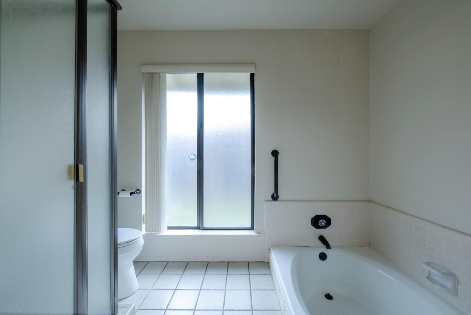 6271 N Prospect Ave, Fresno, CA 93711