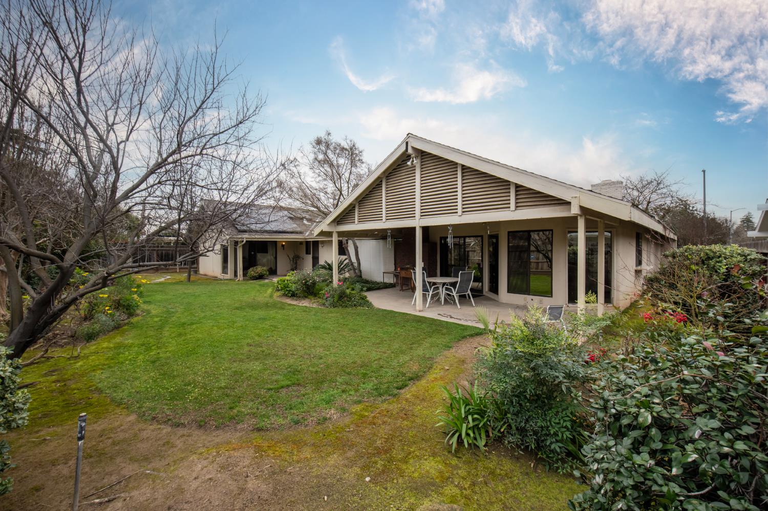 6271 N Prospect Ave, Fresno, CA 93711