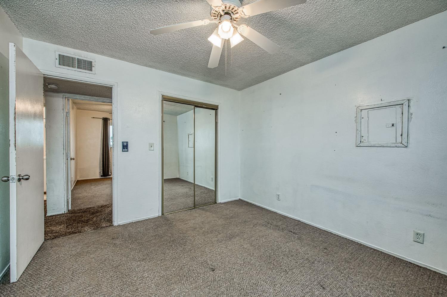 6729 W Clinton Ave, Fresno, CA 93723