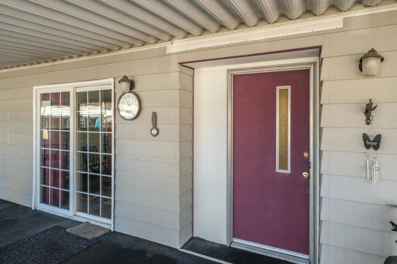 339 N Frankwood Ave #24, Sanger, CA 93657