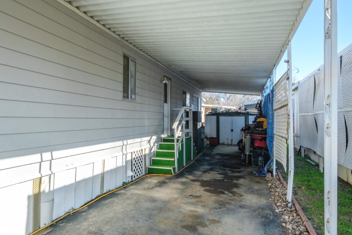 339 N Frankwood Ave #24, Sanger, CA 93657