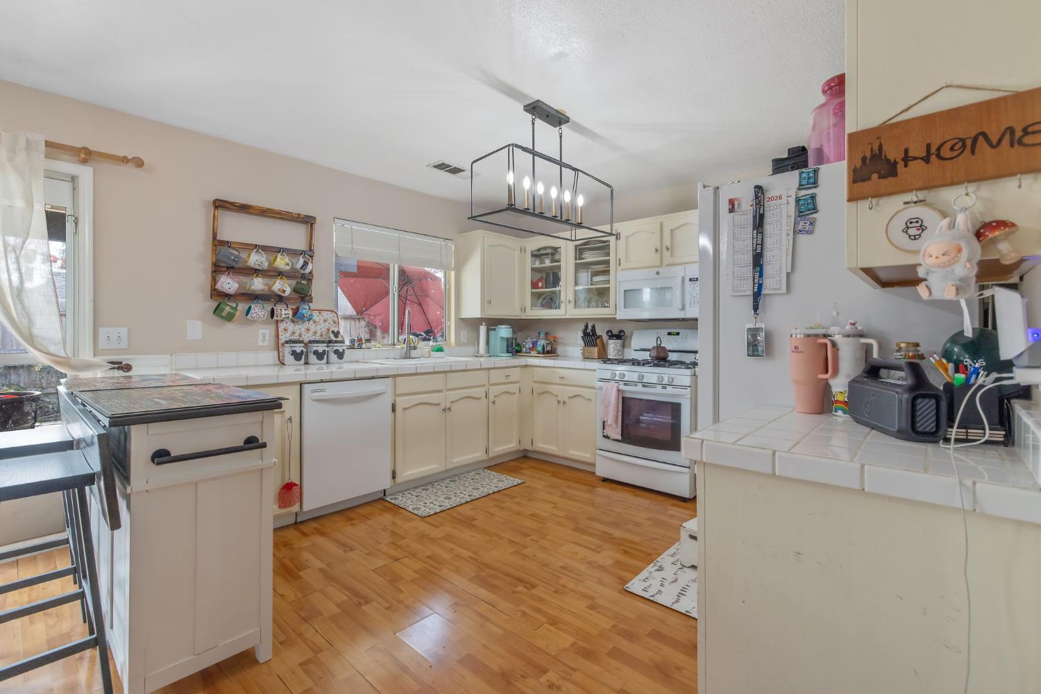 3749 S University, Visalia, CA 93277