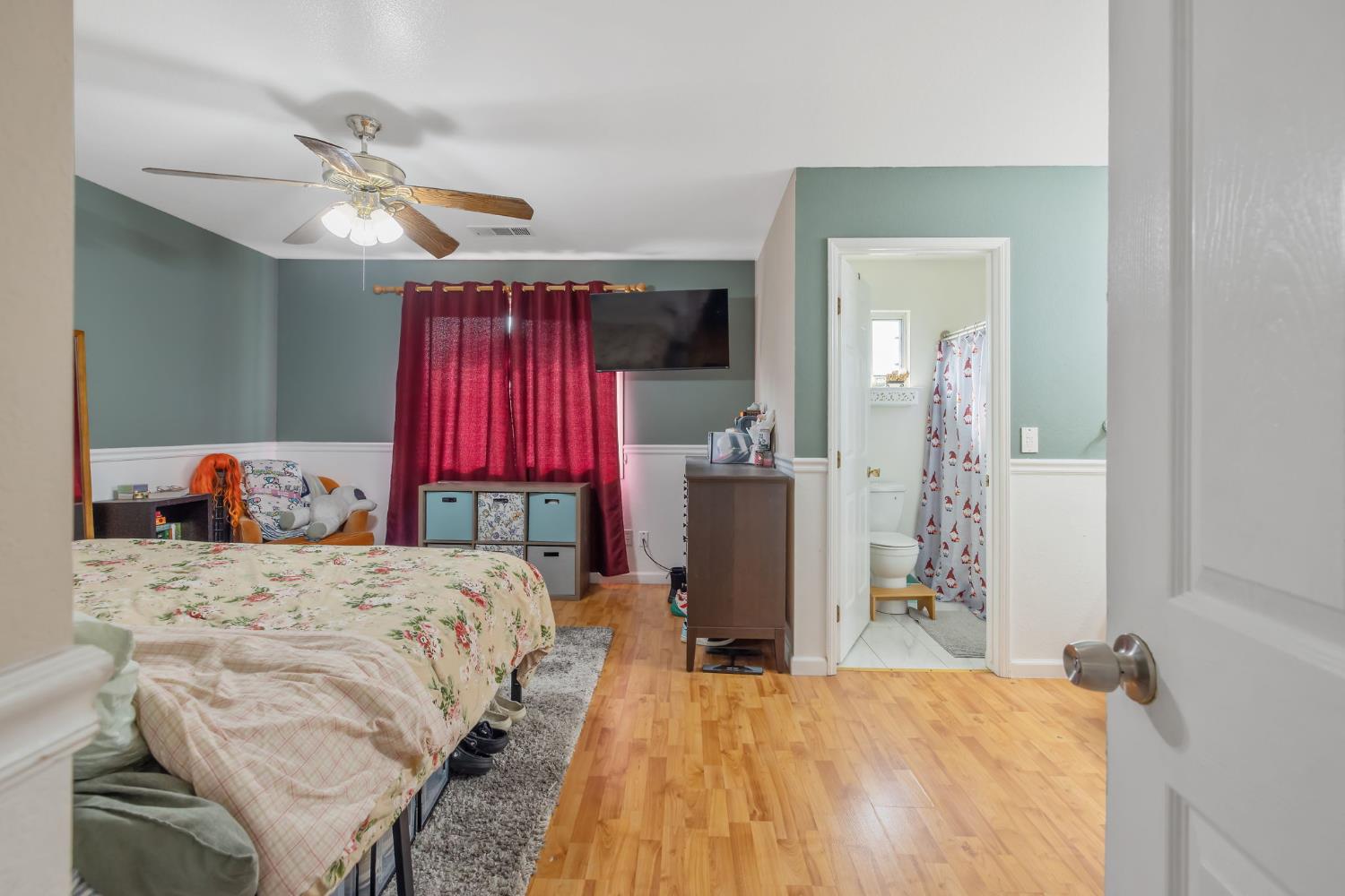 3749 S University, Visalia, CA 93277