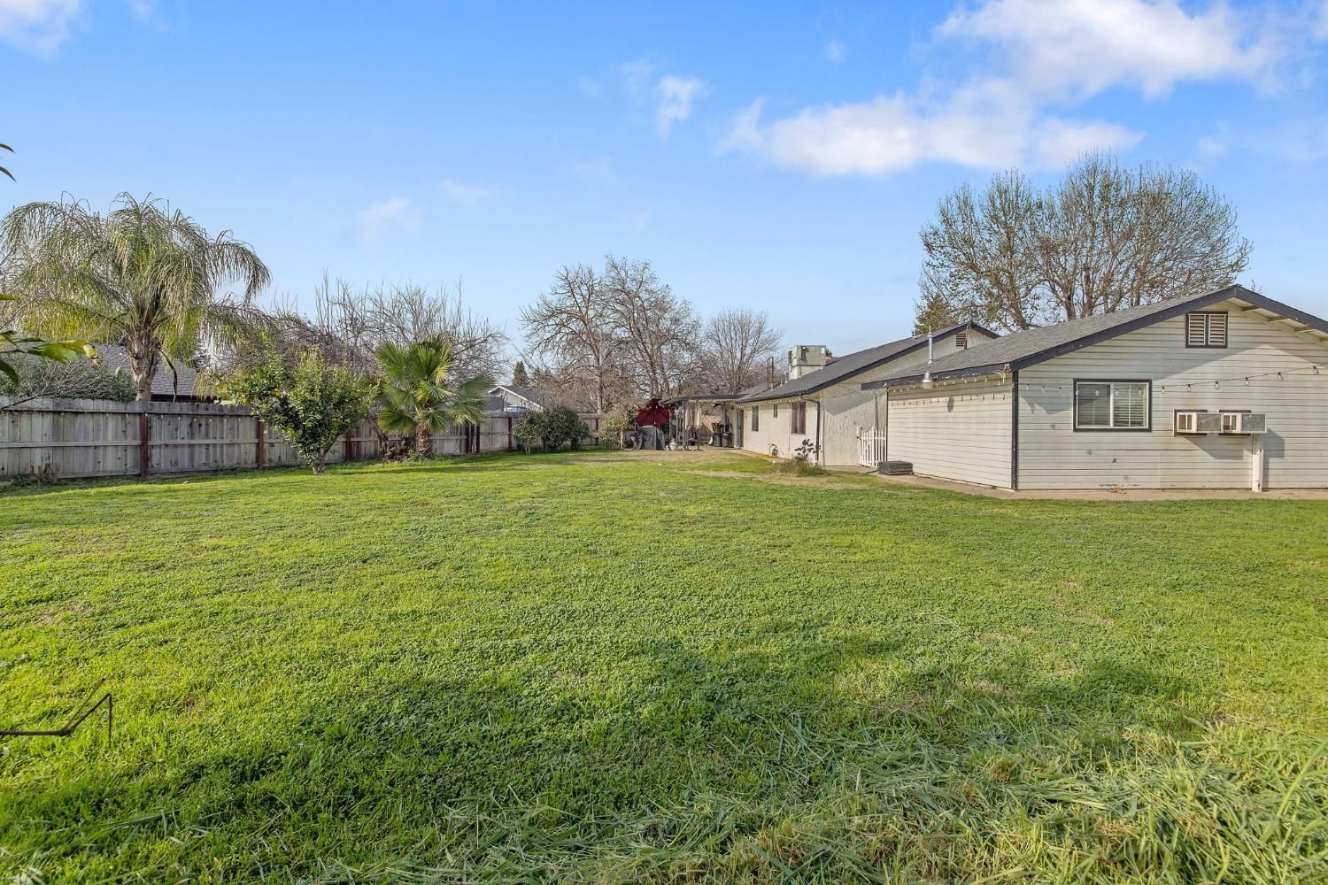 3749 S University, Visalia, CA 93277