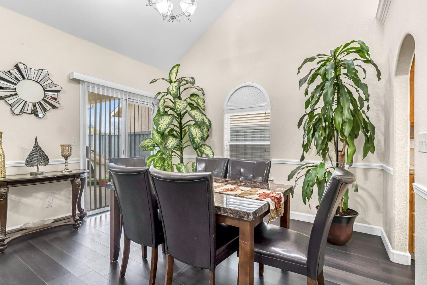 4729 W Cornell Ave, Fresno, CA 93722