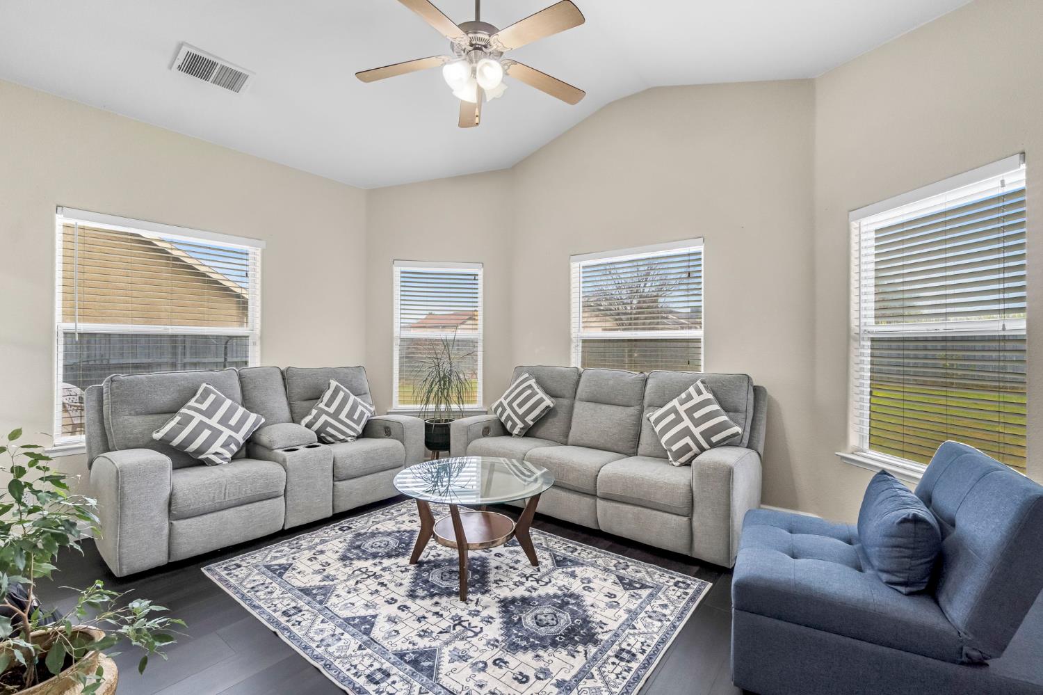 4729 W Cornell Ave, Fresno, CA 93722