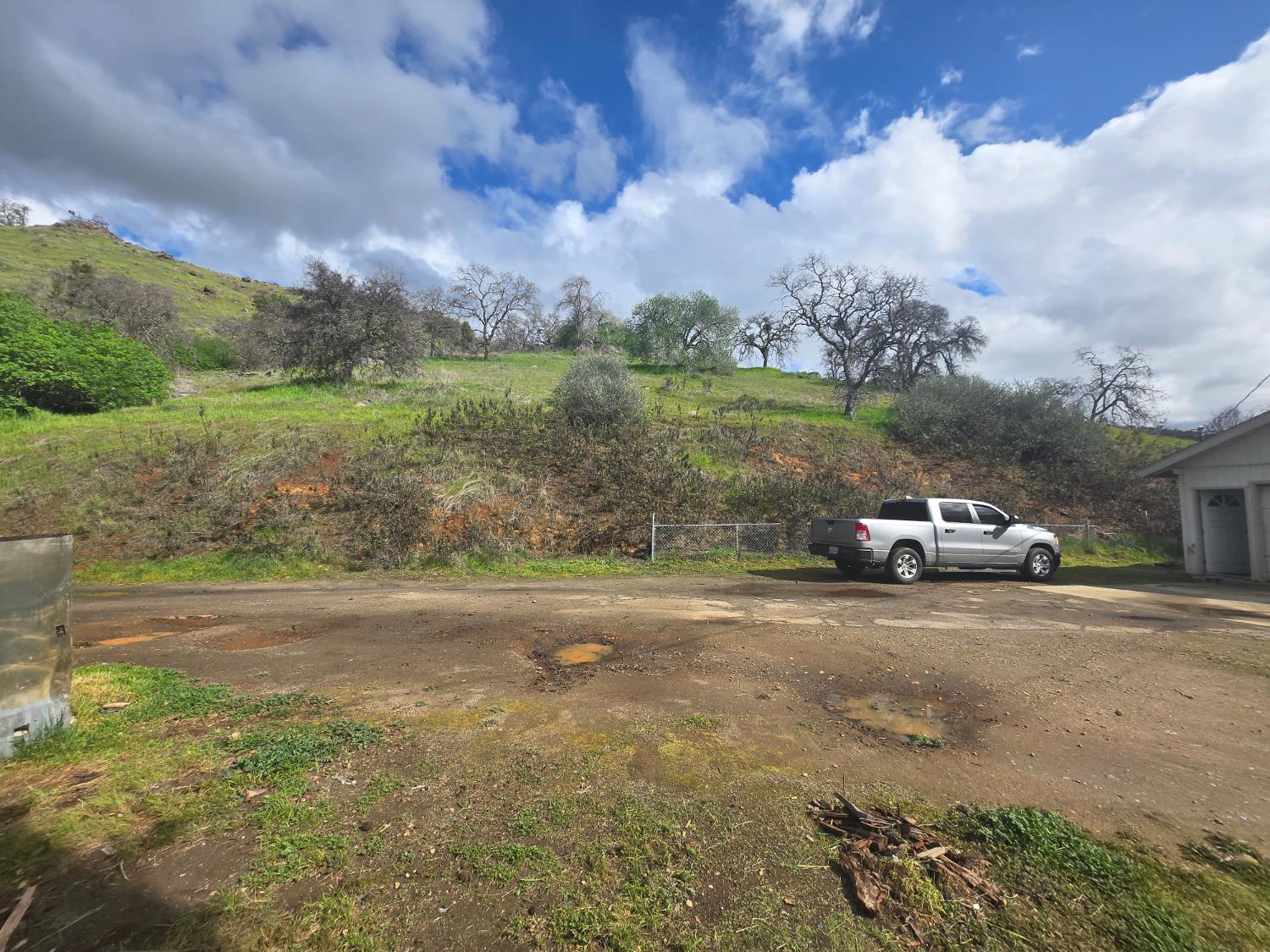 46689 Sassafras Ln, Yokuts Valley, CA 93675