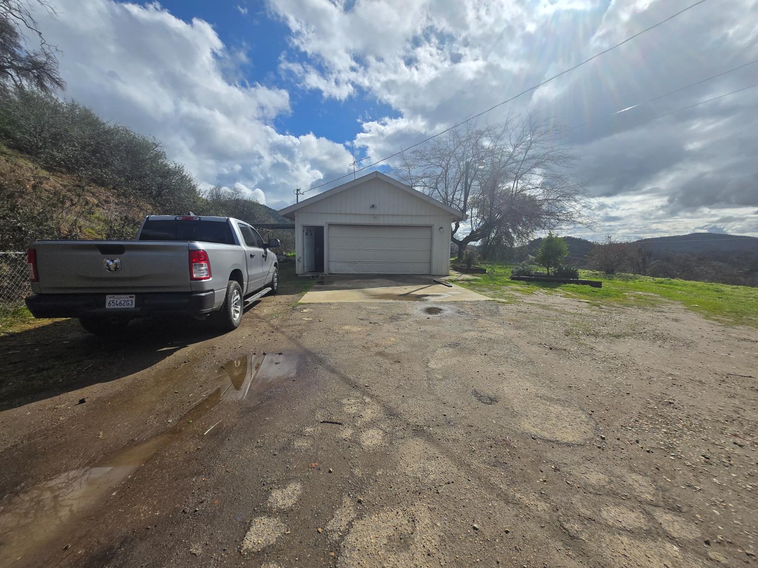 46689 Sassafras Ln, Yokuts Valley, CA 93675