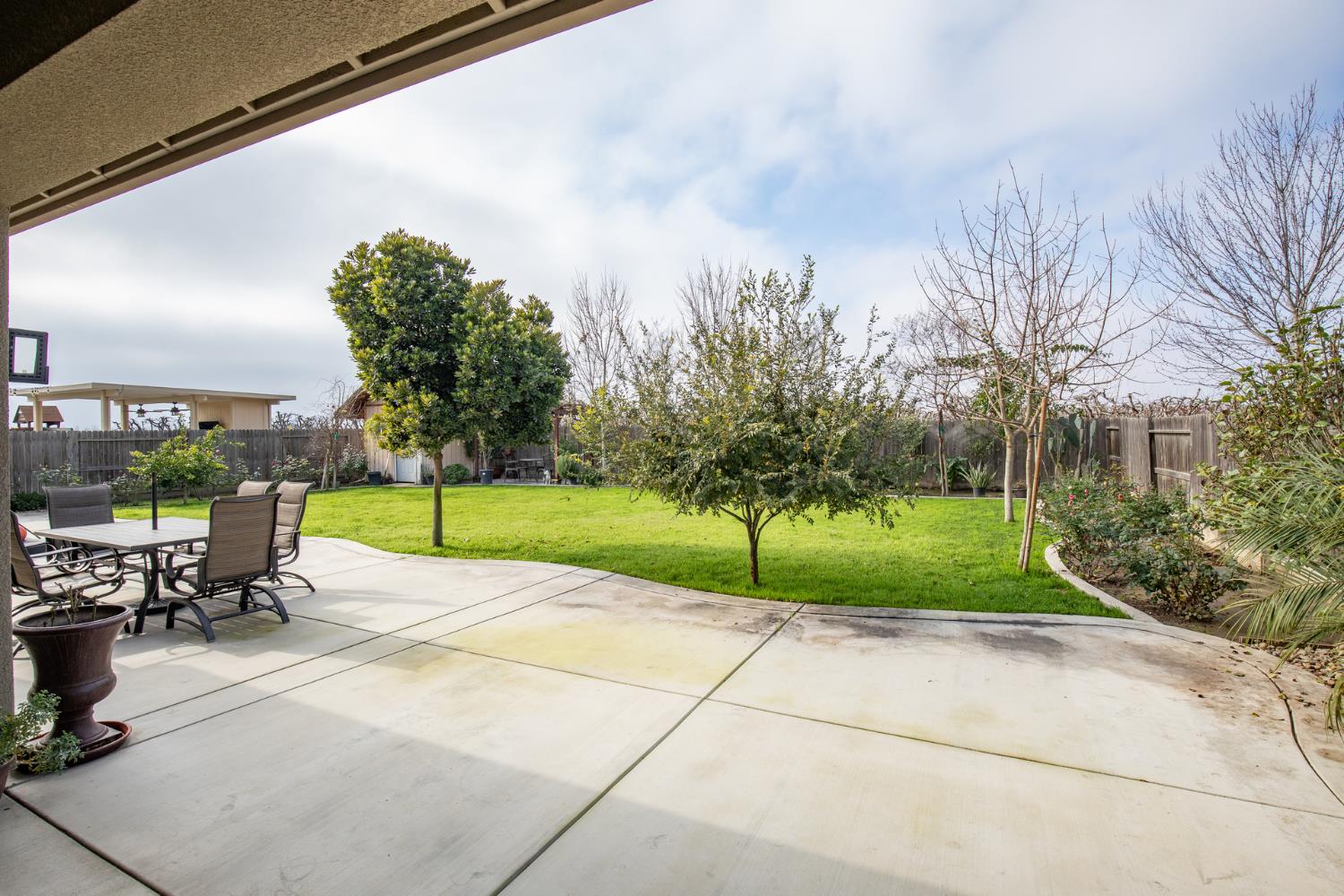 1041 Ridge Creek Estates Way, Dinuba, CA 93618