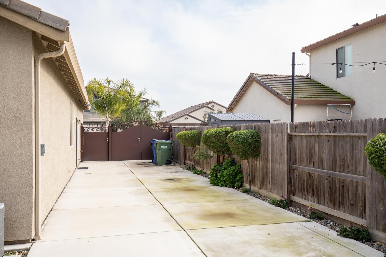 1041 Ridge Creek Estates Way, Dinuba, CA 93618