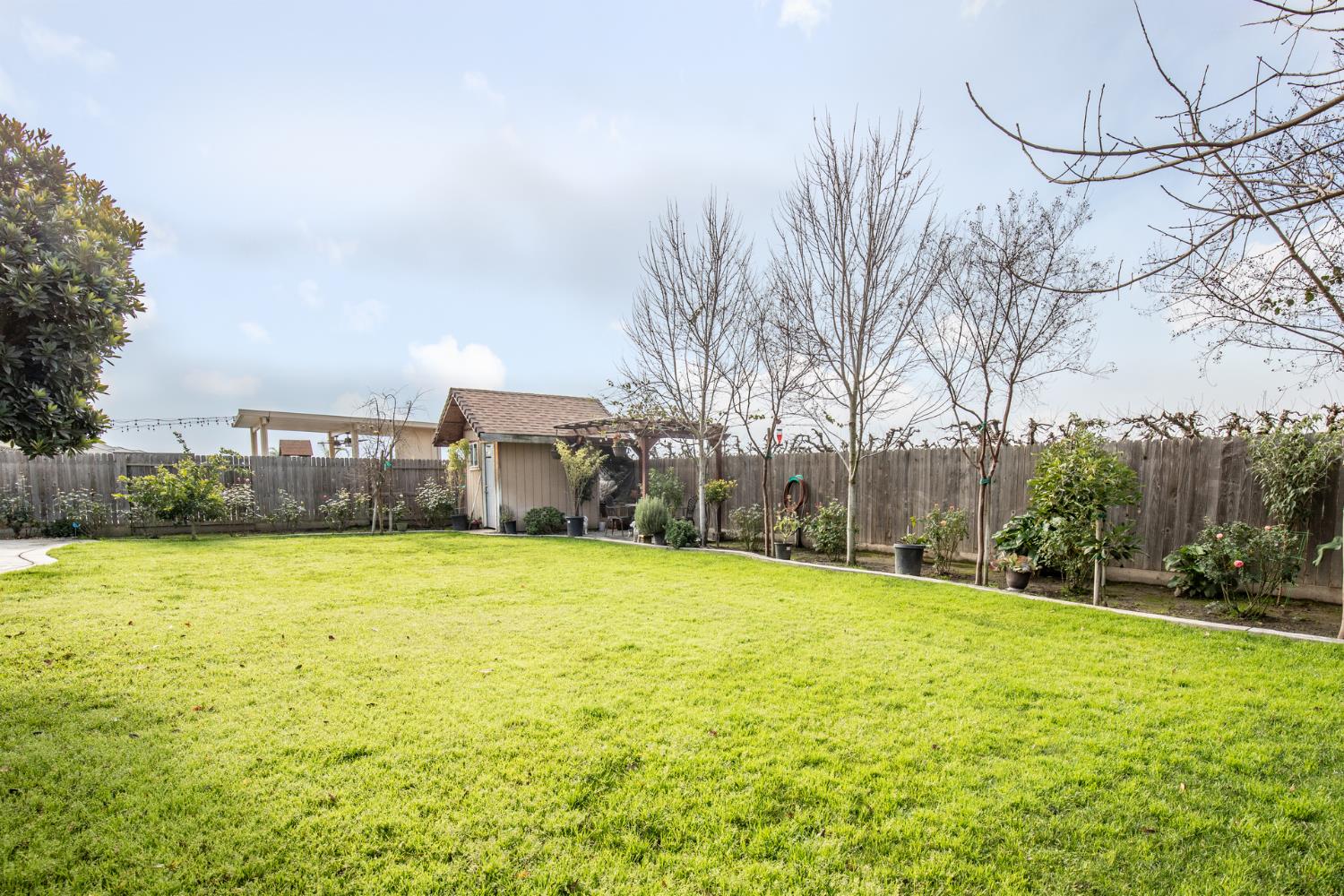 1041 Ridge Creek Estates Way, Dinuba, CA 93618