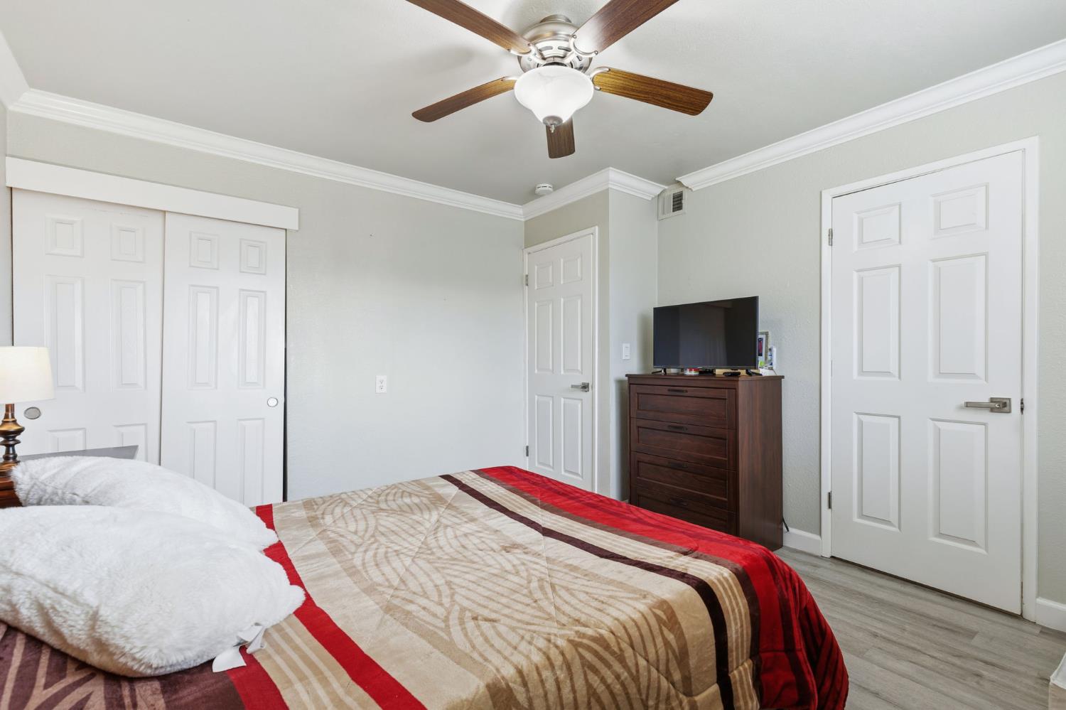 15940 Warfield Rd, Lathrop, CA 95330