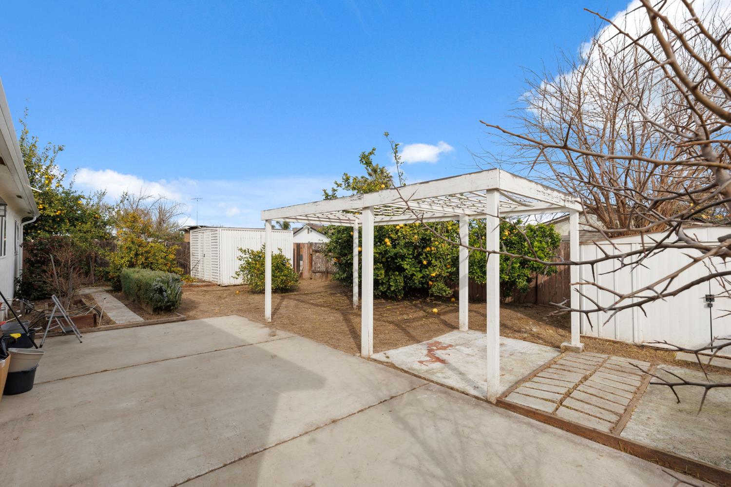 15940 Warfield Rd, Lathrop, CA 95330