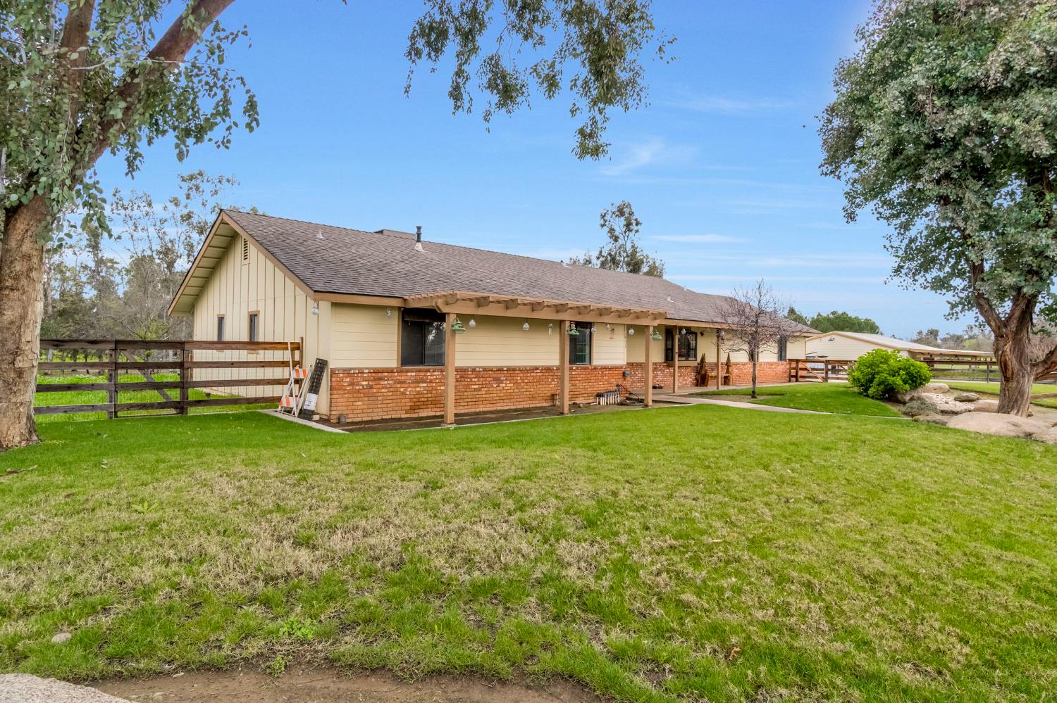 31031 Donald Ave, Madera, CA 93636