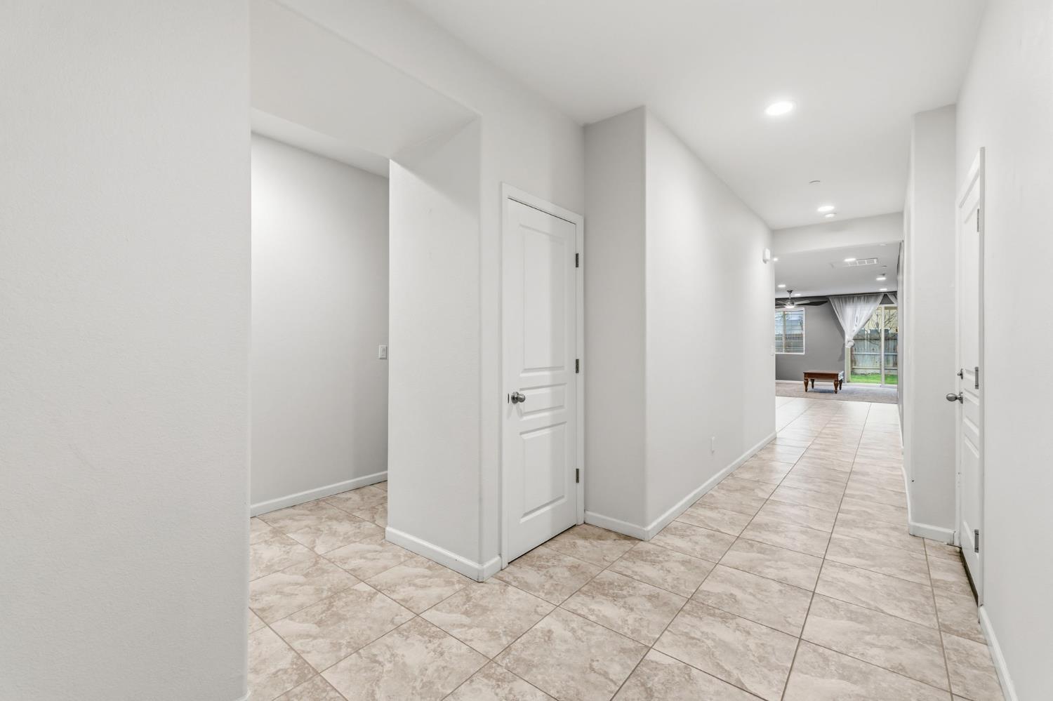 3917 E Myrtle Ave, Visalia, CA 93292