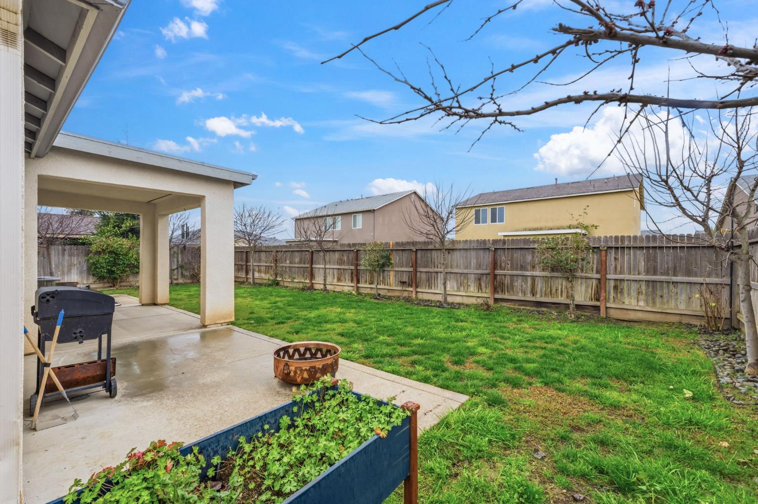 3917 E Myrtle Ave, Visalia, CA 93292