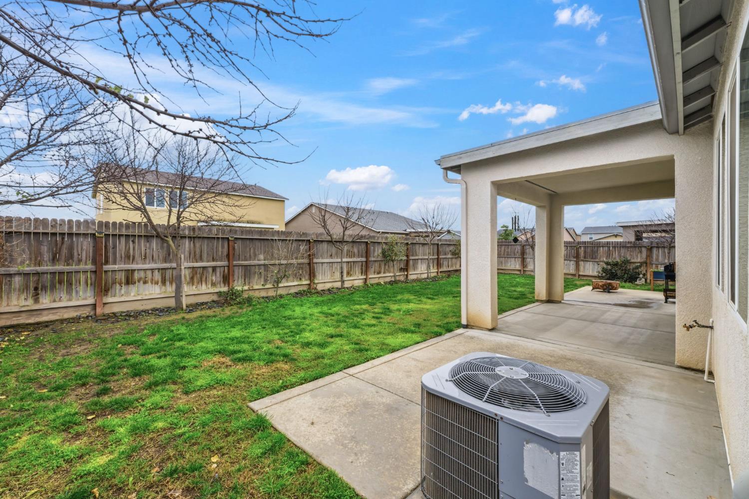 3917 E Myrtle Ave, Visalia, CA 93292