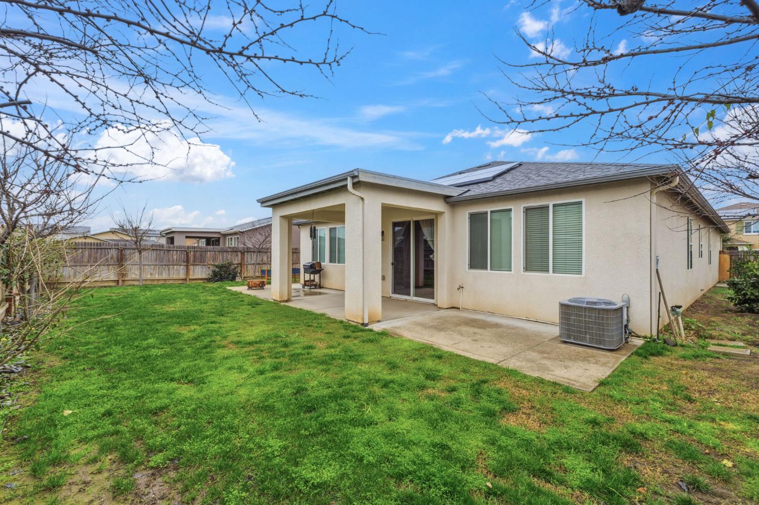 3917 E Myrtle Ave, Visalia, CA 93292